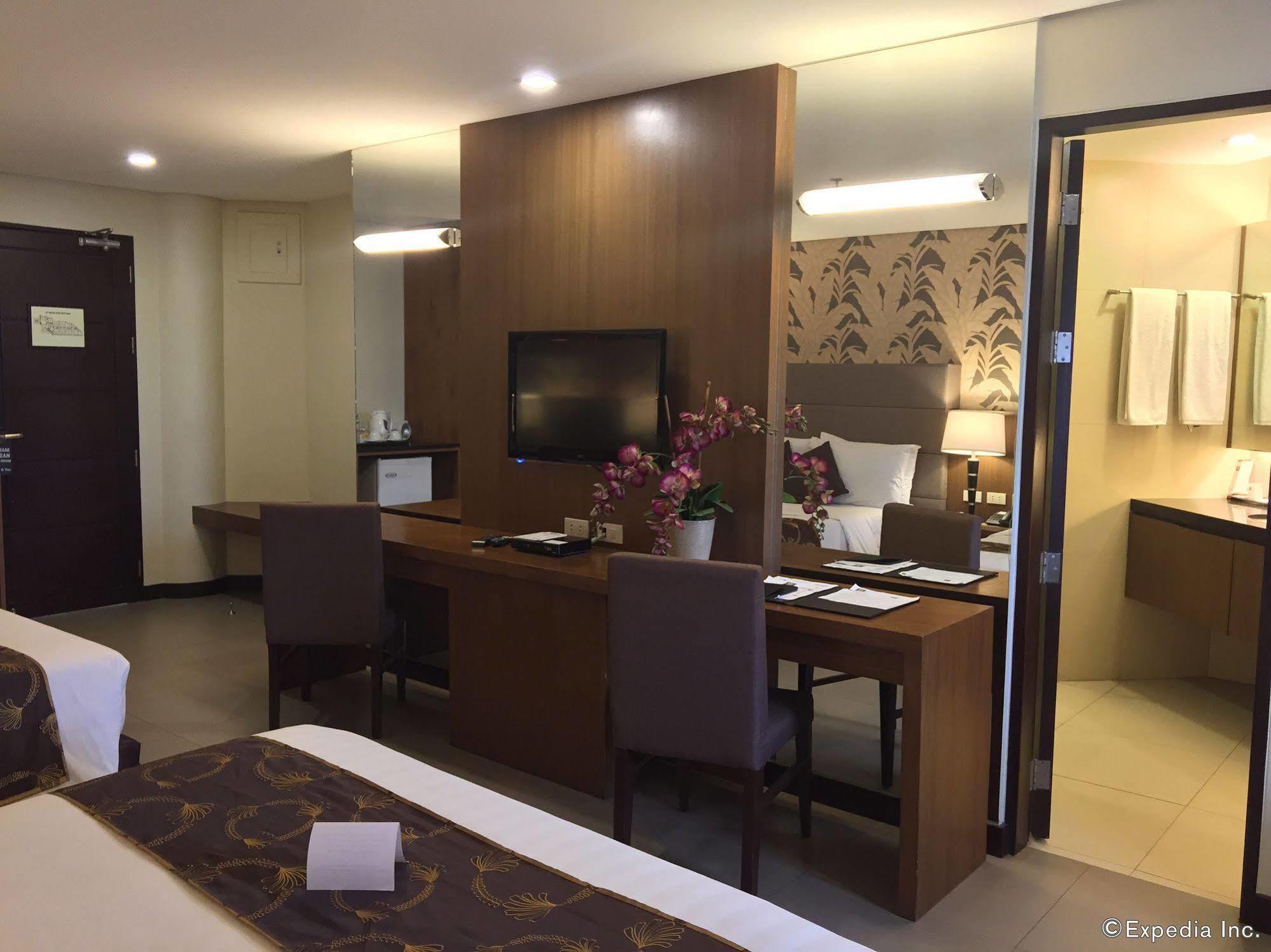 Gt Hotel Bacolod Exterior foto